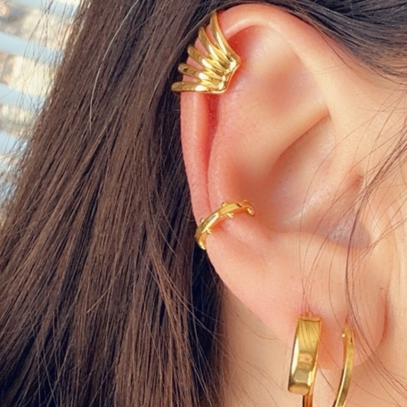 14k Gold Vermeil Dainty Ear Cuff - Picture 14 of 16